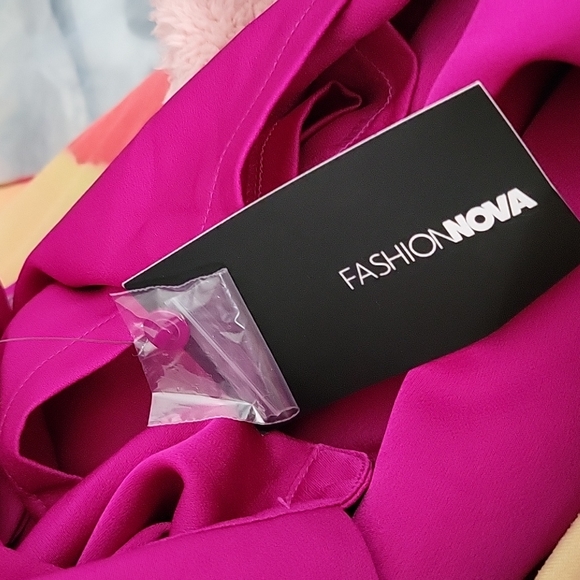 I'm The One Mini Dress - Magenta - Picture 6 of 6